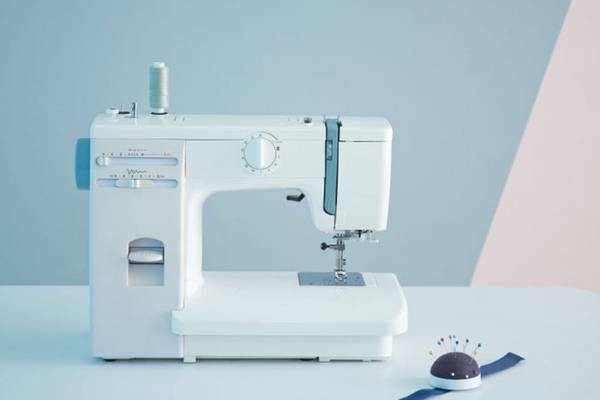 How-Big-Are-Sewing-Machines-Sewing-Machine-Dimensions-Size