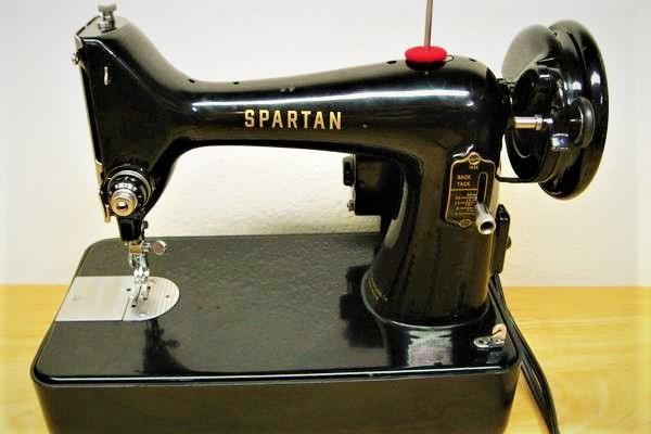 Singer-Spartan-Sewing-Machine-Review-Price-and-History