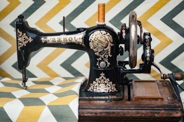 Complete-Sewing-Machine-Brands-List-Best-Old-German