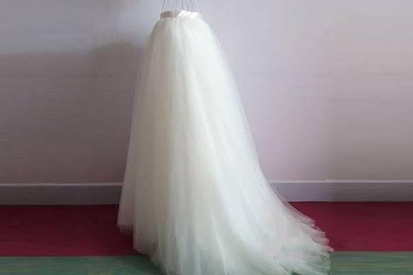 diy wedding dress train