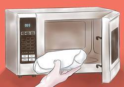 Can-You-Put-Polyester-Thread-in-The-Microwave