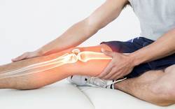Knee-Hurts-When-Sitting-on-Feet