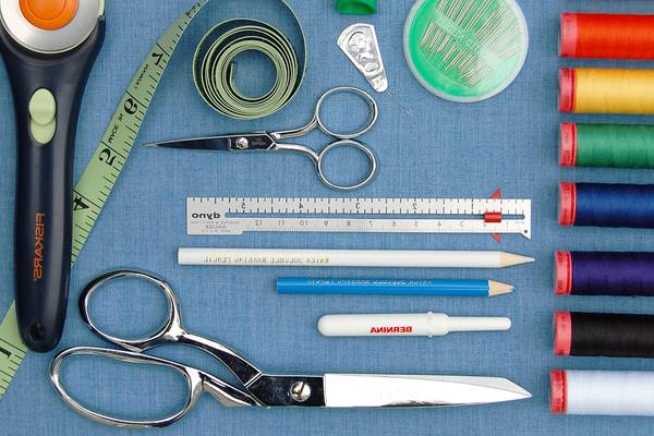 What-to-Put-in-a-Sewing-Box-11-Must-Have-Items-
