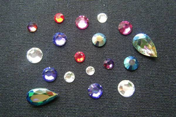 How To Glue Rhinestones Onto Fabric Effectively Gemstones 