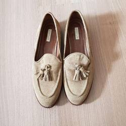Can-Suede-Shoes-be-Worn-Year-Round
