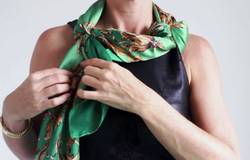 How-To-Dry-a-Silk-Scarf