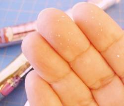 How-do-You-Keep-Glitter-From-Falling-Off-Clothes
