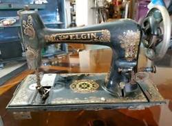 Finding-a-Vintage-Elgin-Sewing-Machine-For-Sale