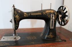 How-Old-is-My-Husqvarna-Sewing-Machine