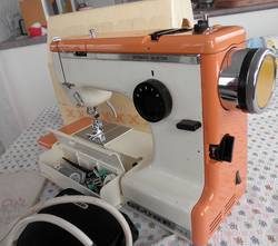 How-To-Thread-a-Globe-Sewing-Machine