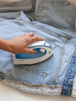 Is-it-OK-To-Iron-Jeans