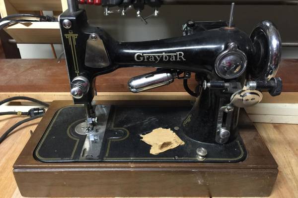 The-Vintage-Graybar-Sewing-Machine-(History,-Value,-Review)