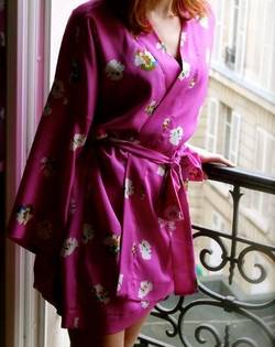 Best-Fabric-for-Kimono-Robe