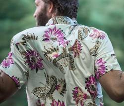 Best-Fabric-for-a-Hawaiian-Shirt