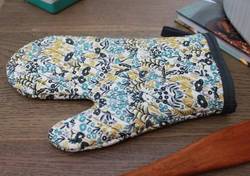 Fabric-Suitable-for-Oven-Gloves