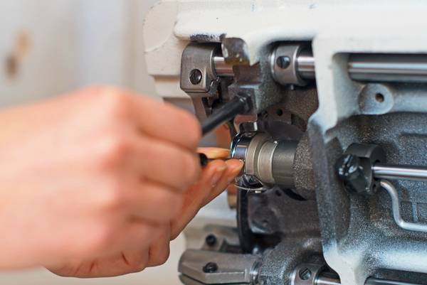 Toyota-Sewing-Machine-Troubleshooting-Fix-And-Repair-Guide