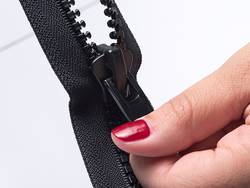How-To-Replace-a-Zipper-Pull
