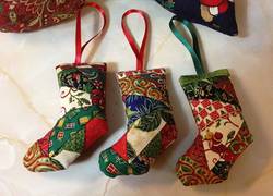 How-To-Sew-Christmas-Stockings