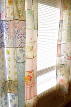 Can-Quilting-Fabric-be-Used-for-Curtains