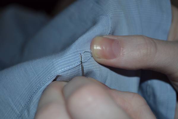 Can-You-Remove-a-Pocket-From-a-Shirt-Remove-Pocket-Stitching