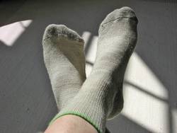 How-to-Tell-if-Socks-are-Cotton