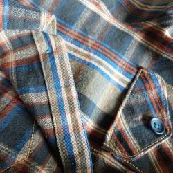 Polyester-Flannel-vs-Cotton-Flannel