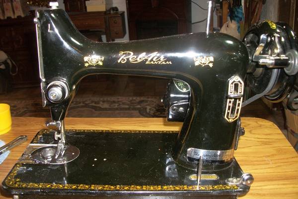 The-Vintage-Bel-Air-Sewing-Machine-Company-History-Manual