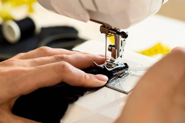 How-to-Adjust-Sewing-Machine-Settings-Quilting-Cotton