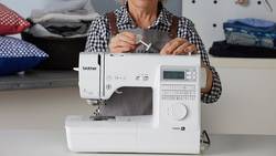 How-do-You-Set-Up-a-Sewing-Machine